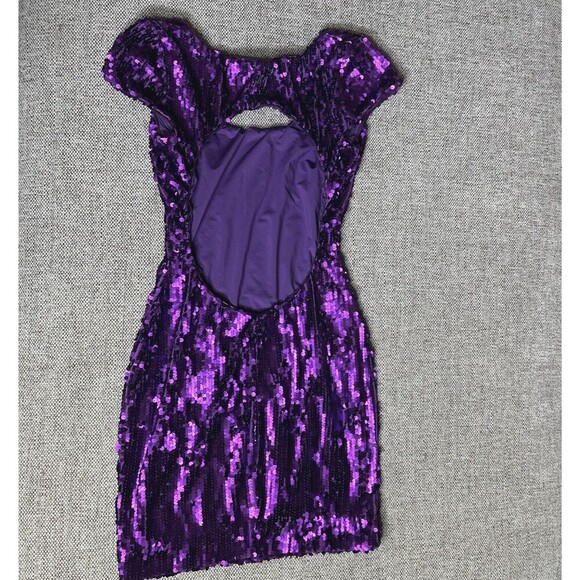 Dress The Population Sequined Mini Dress Purple Color Back Cutout Stretch Size S - Picture 9 of 9